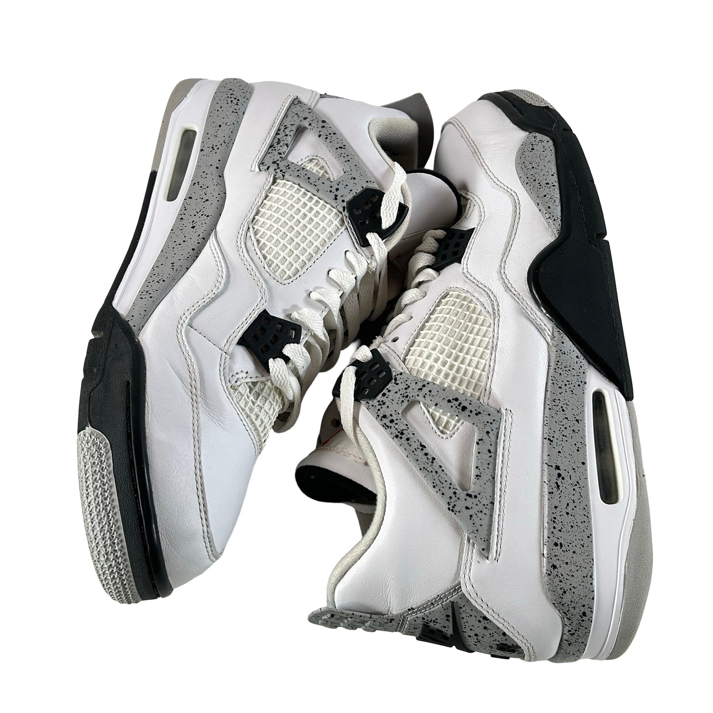 840606 192 Jordan 4 White Cement [USED] - 12 M (Used)