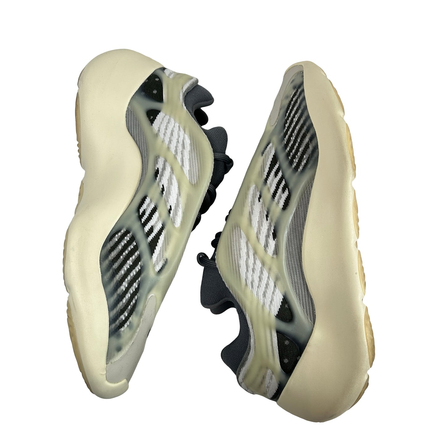 ID1674 adidas Yeezy 700 V3 Fade Salt [USED] - 8.5 M (Used) (No Box)