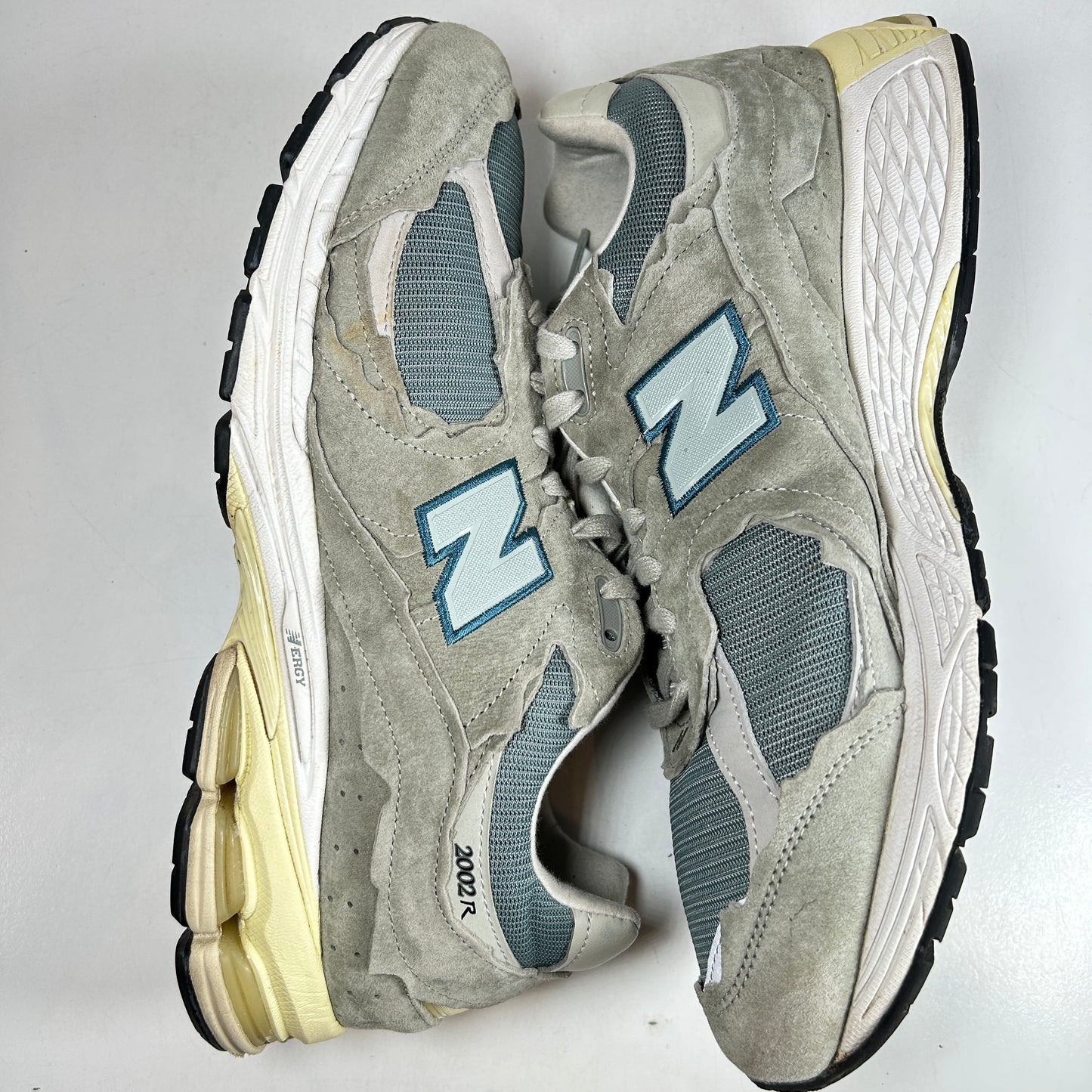 M2002RDD New Balance 2002R Protection Pack Mirage Grey [USED] - 14 M (Used)