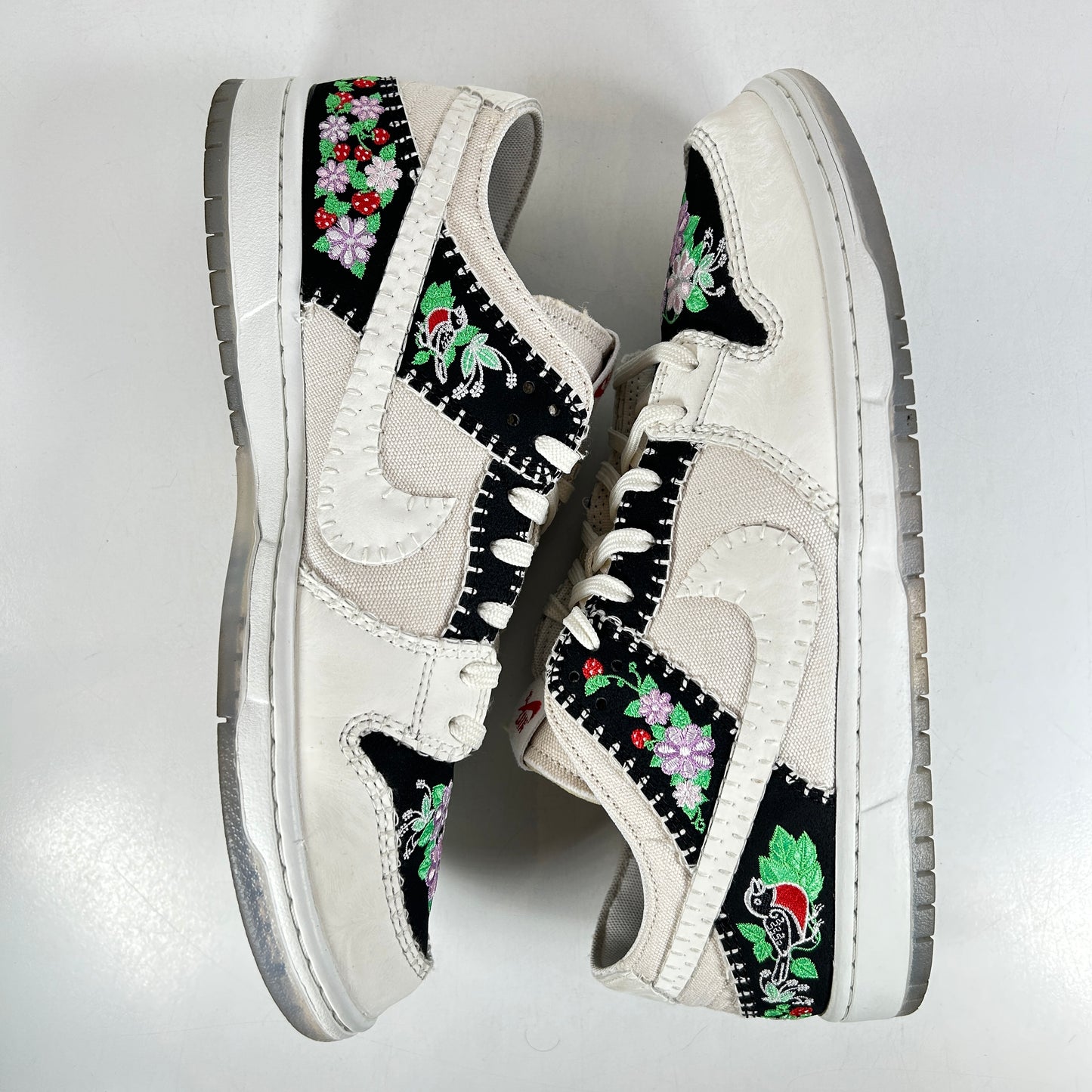 FD6951 300 Nike SB Dunk Low Decon N7 Black Sail [USED] - 11 M (Used)