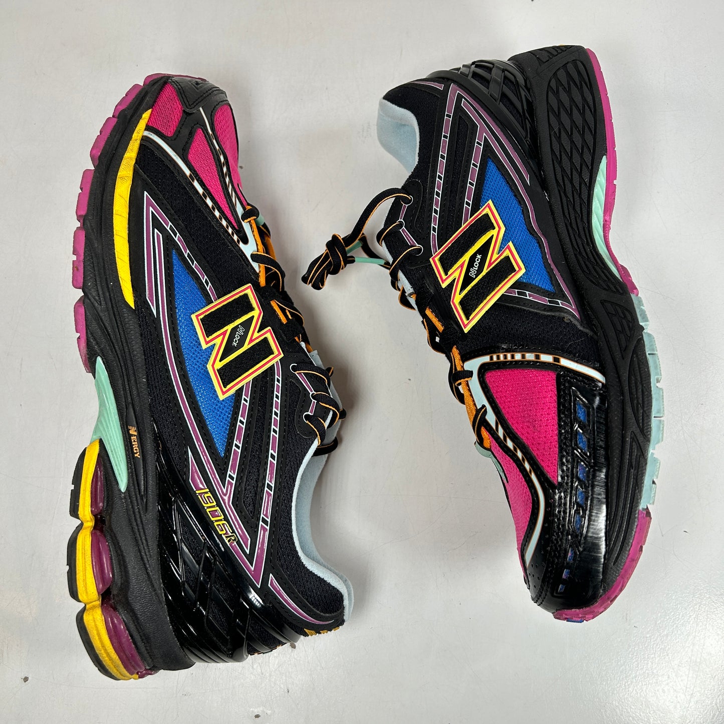 M1906RCP New Balance 1906R Neon Nights [USED] - 11.5 M (Used)