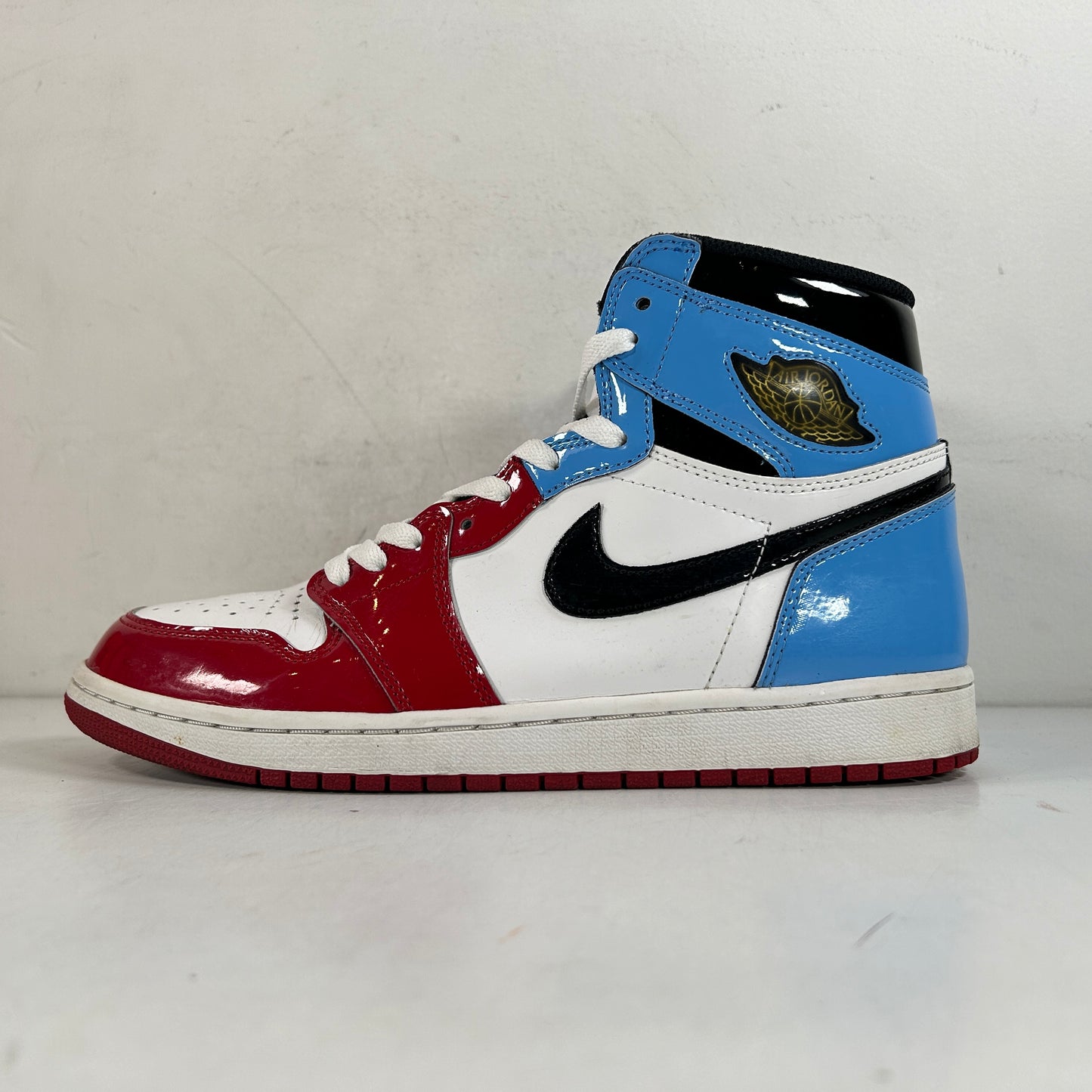 CK5666 100 Jordan 1 Retro High Fearless UNC Chicago [USED] - 10 M (Used)