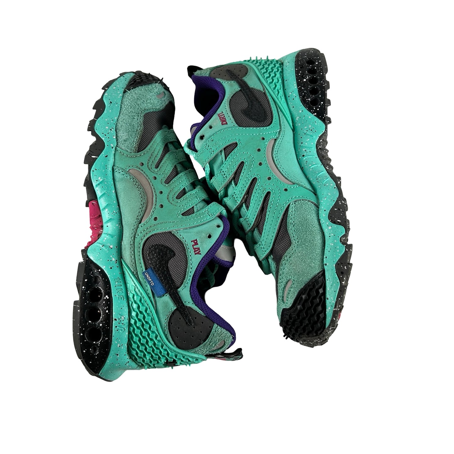 FN7546 301 Nike Air Terra Humara Undefeated Light Menta [USED] - 5 M (Used)