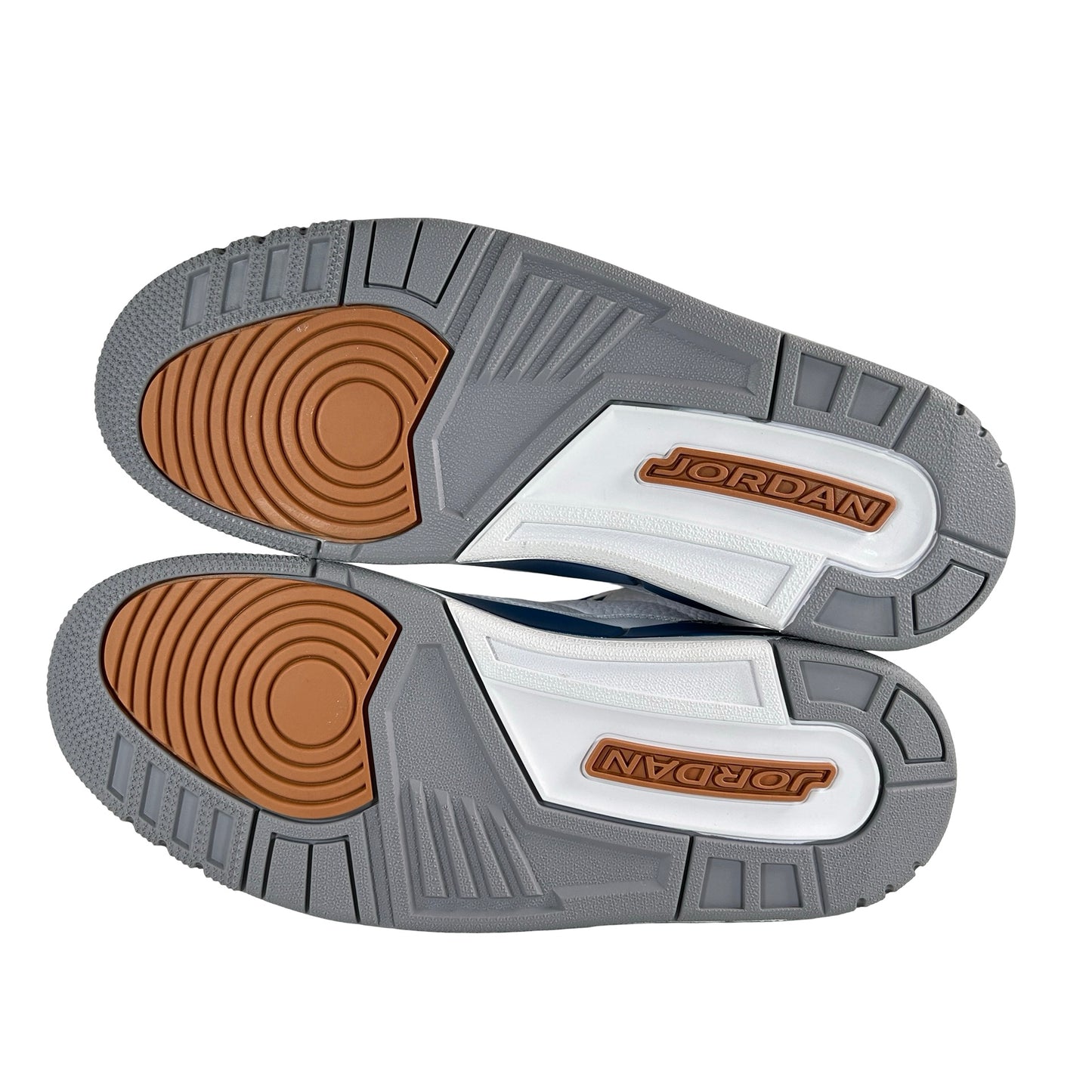 CT8532 148 Jordan 3 Retro Wizards [CONDITIONAL] - 9.5 M (Yellowing)