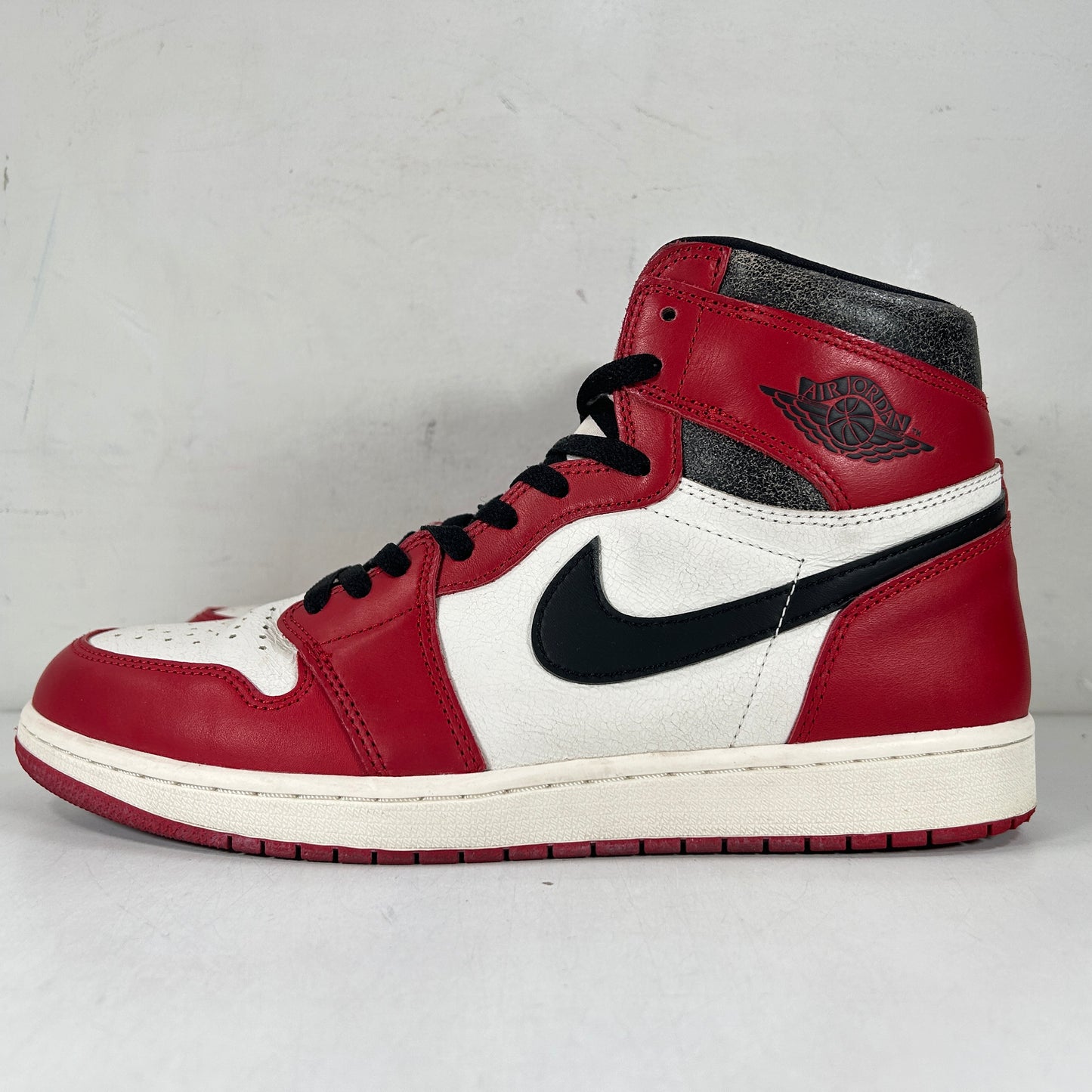DZ5485 612 Jordan 1 Retro High OG Chicago Lost And Found [USED] - 12 M (Used5)
