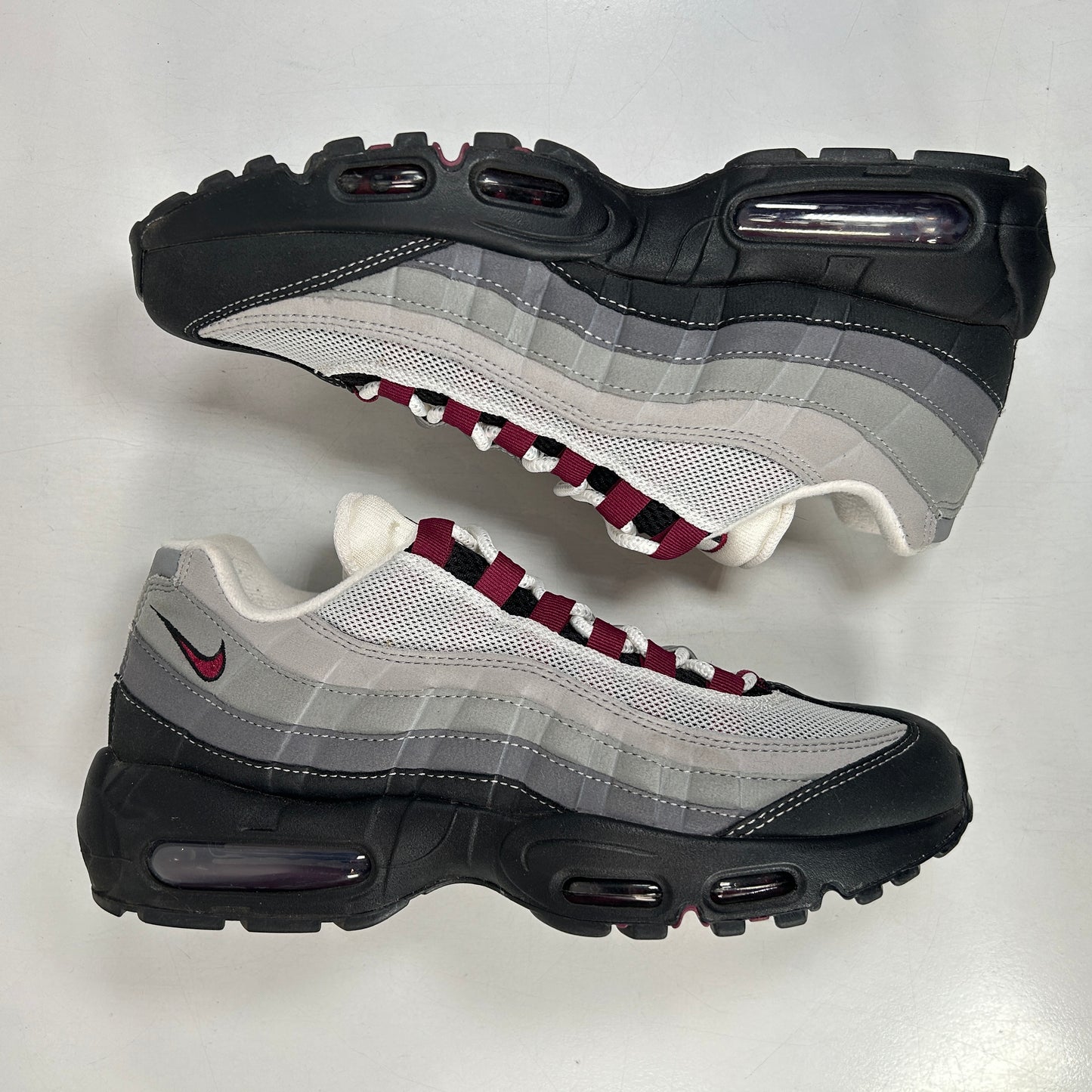 DQ9001 001 Nike Air Max 95 Dark Beetroot [USED] - 8 M (Used)