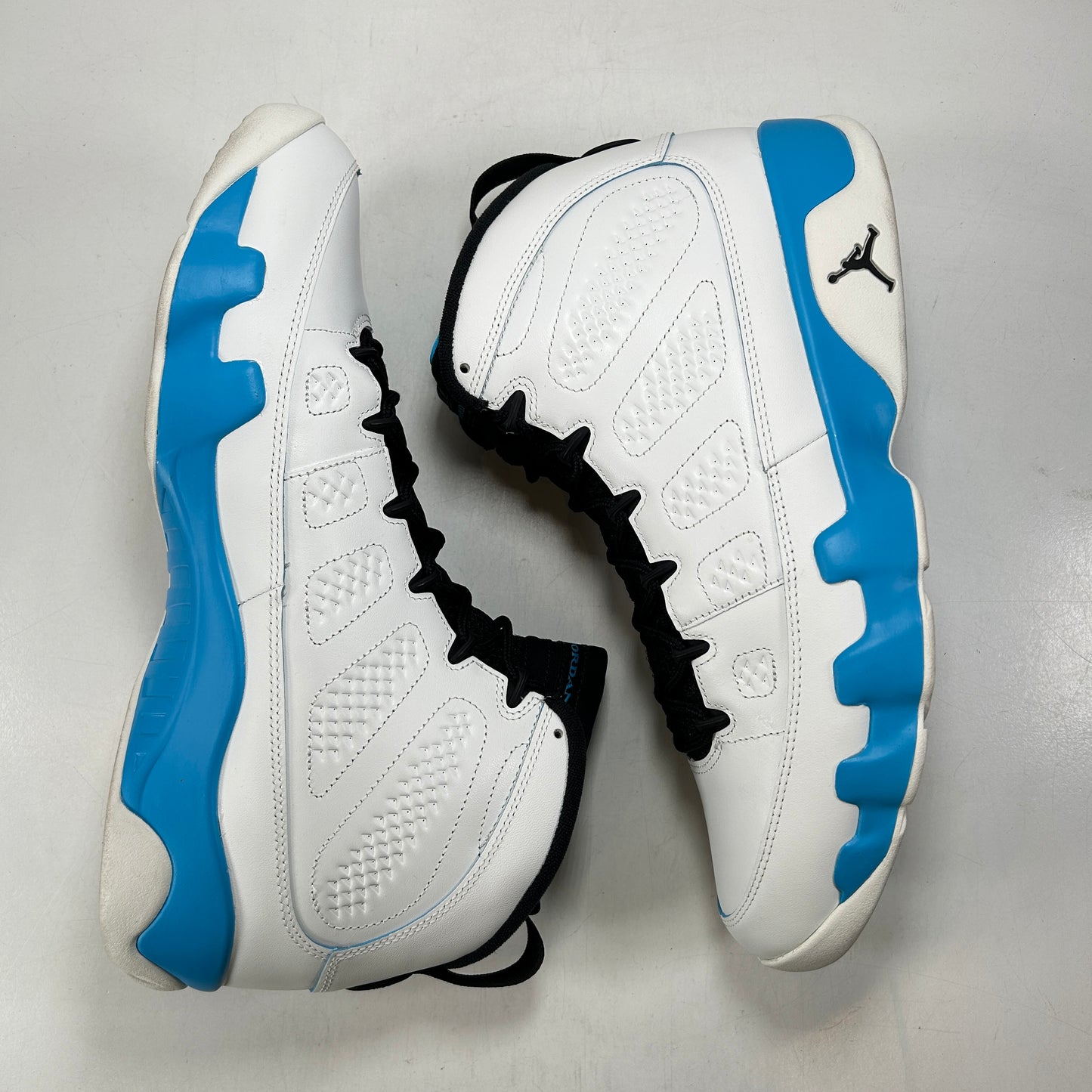 FQ8992 101 Jordan 9 Retro Powder Blue (2024) [USED] - 14 M (Used)