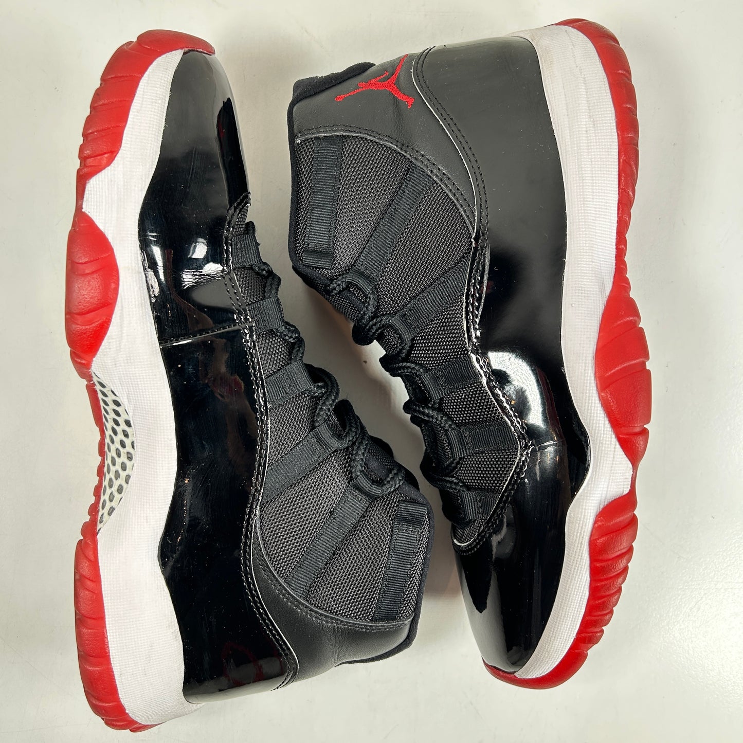 378037 061 Jordan 11 Retro Playoffs Bred (2019) [USED] - 10.5 M (Used) (Replace Box)