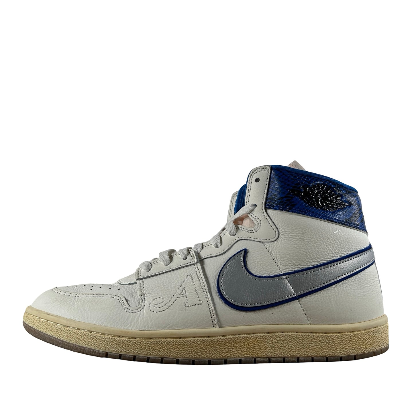 FN8675 104 Nike Jordan Air Ship PE SP Awake NY Game Royal [USED] - 13 M (Used)