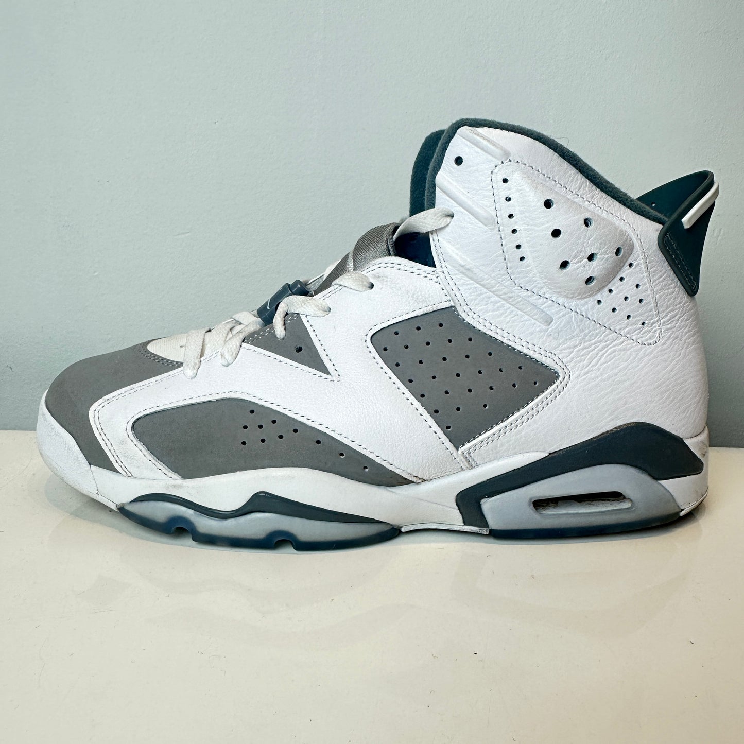 CT8529 100 Jordan 6 Retro Cool Grey [USED] - 11.5 M (Used)