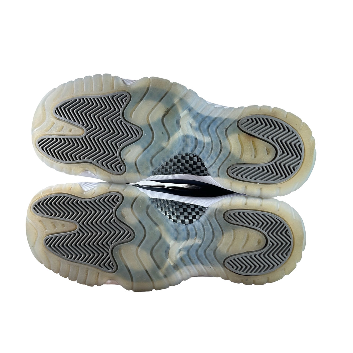 378038 005 Jordan 11 Cool Grey (2021) GS [USED] - 7 Y (Used6)