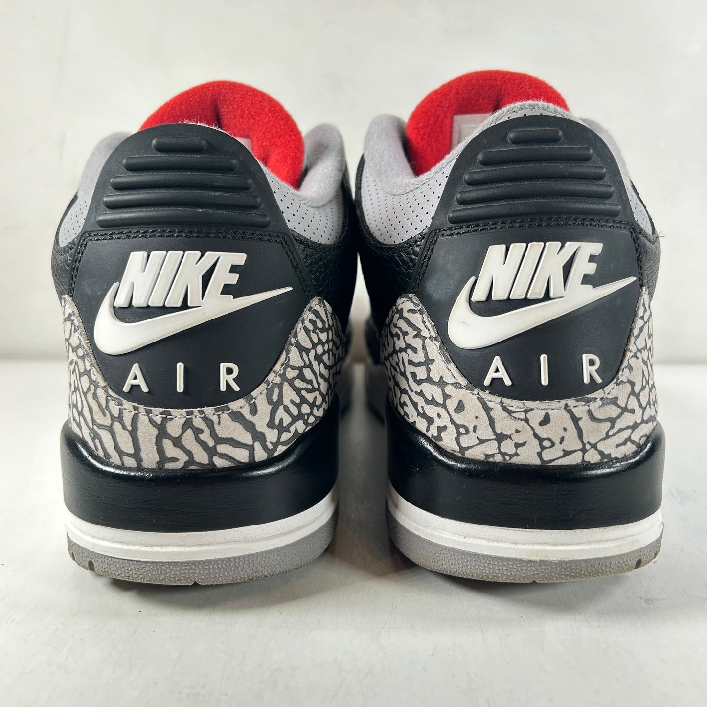 854262 001 Jordan 3 Black Cement 2018 [USED] - 11.5 M (Used3)