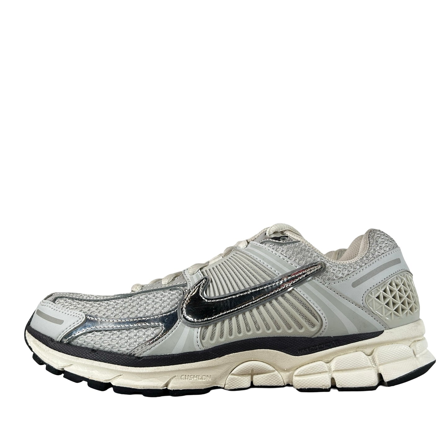 FD0884 025 Nike Zoom Vomero 5 Photon Dust Metallic Silver W [USED] - 12 W (Used)