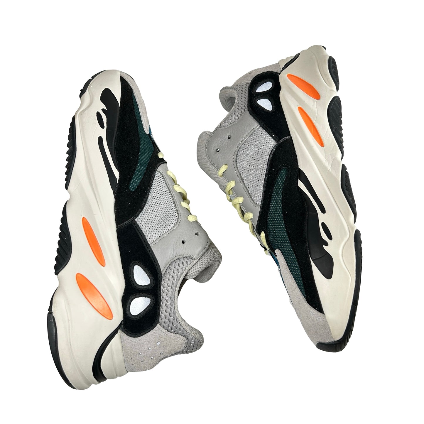 B75571 Yeezy 700 Wave Runner [USED] - 9.5 M (Used) (No Box)