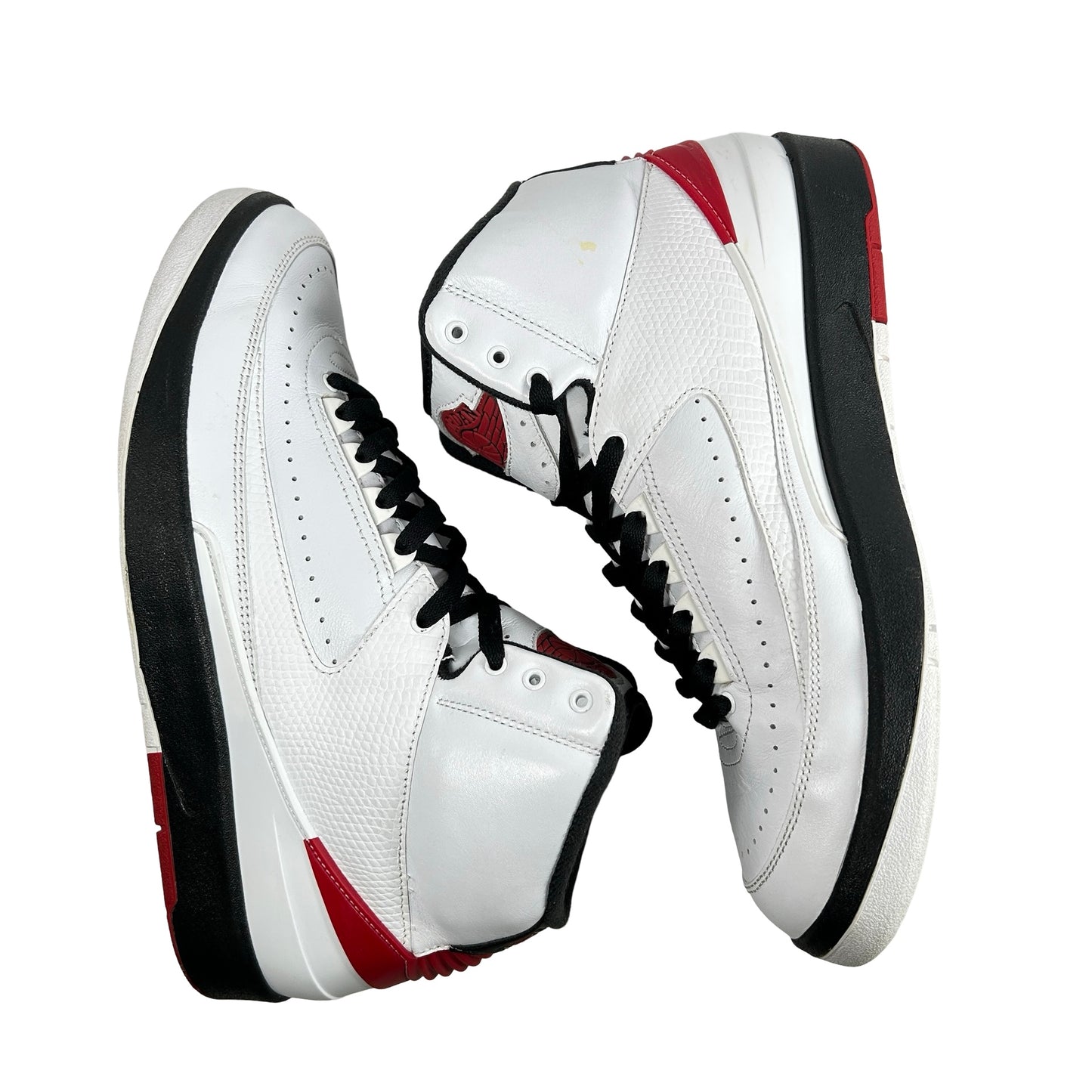 DX2454 106 Jordan 2 Retro OG Chicago (2022) [USED] - 10.5 M (Used) (No Box)