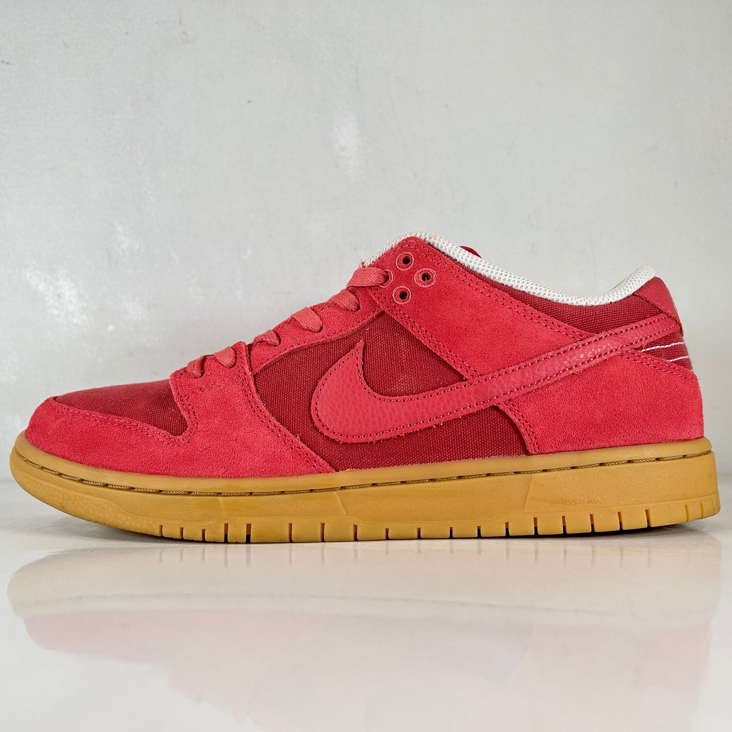 DV5429 600 Nike SB Dunk Low Adobe [USED] - 9.5 M (VNDS)