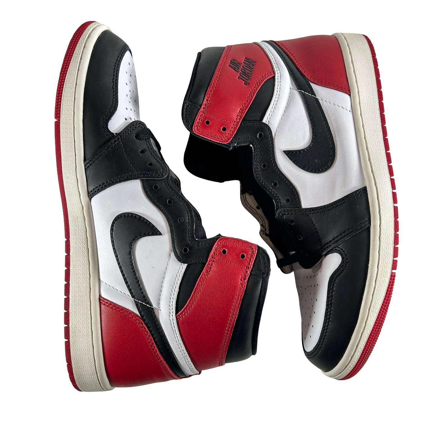 DZ5485 106 Jordan 1 Retro High OG Black Toe Reimagined [USED] - 11 M (Used5)