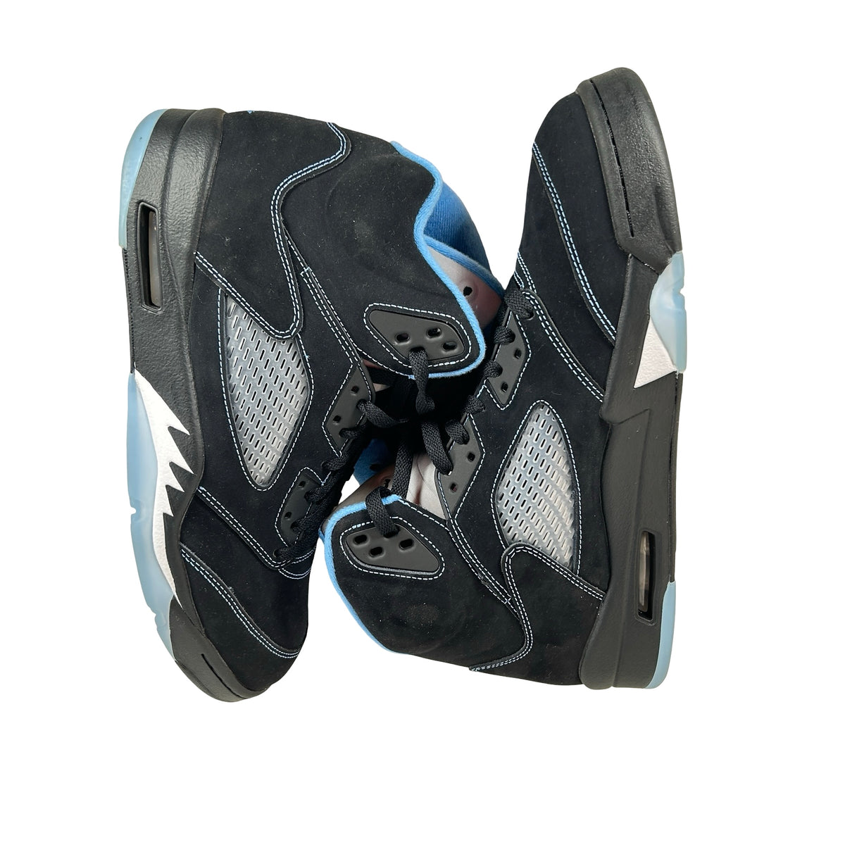 DD0587 008 Jordan 5 Retro Black University Blue (2026) [USED] - 11.5 M (Used)