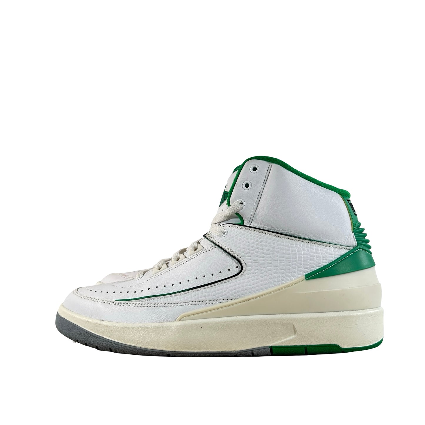 DR8884 103 Jordan 2 Retro Lucky Green - 8.5 M (Used) (No Box)
