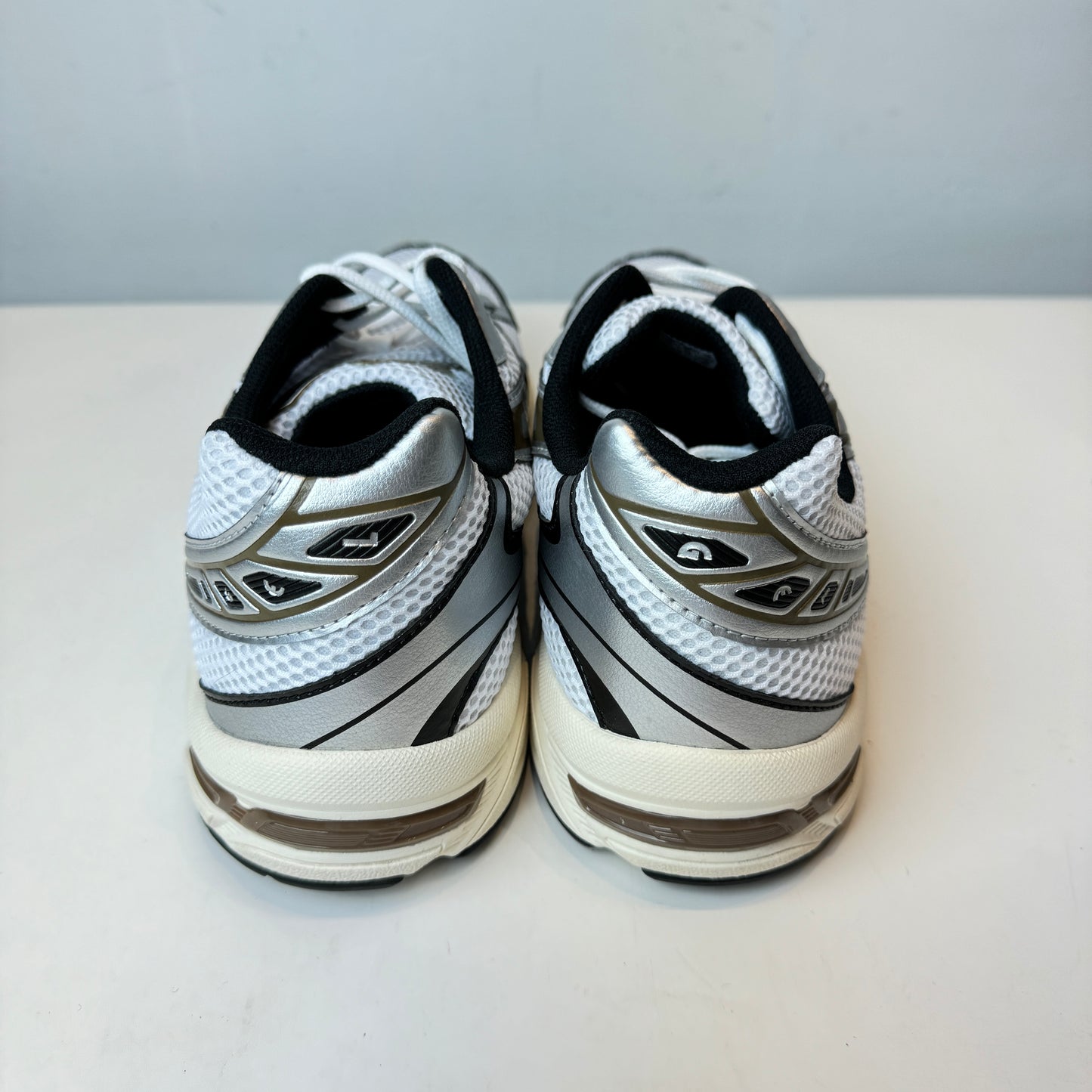 1201A256 113 ASICS Gel-1130 White Clay Canyon [USED] - 12 M (Used) (No Box)