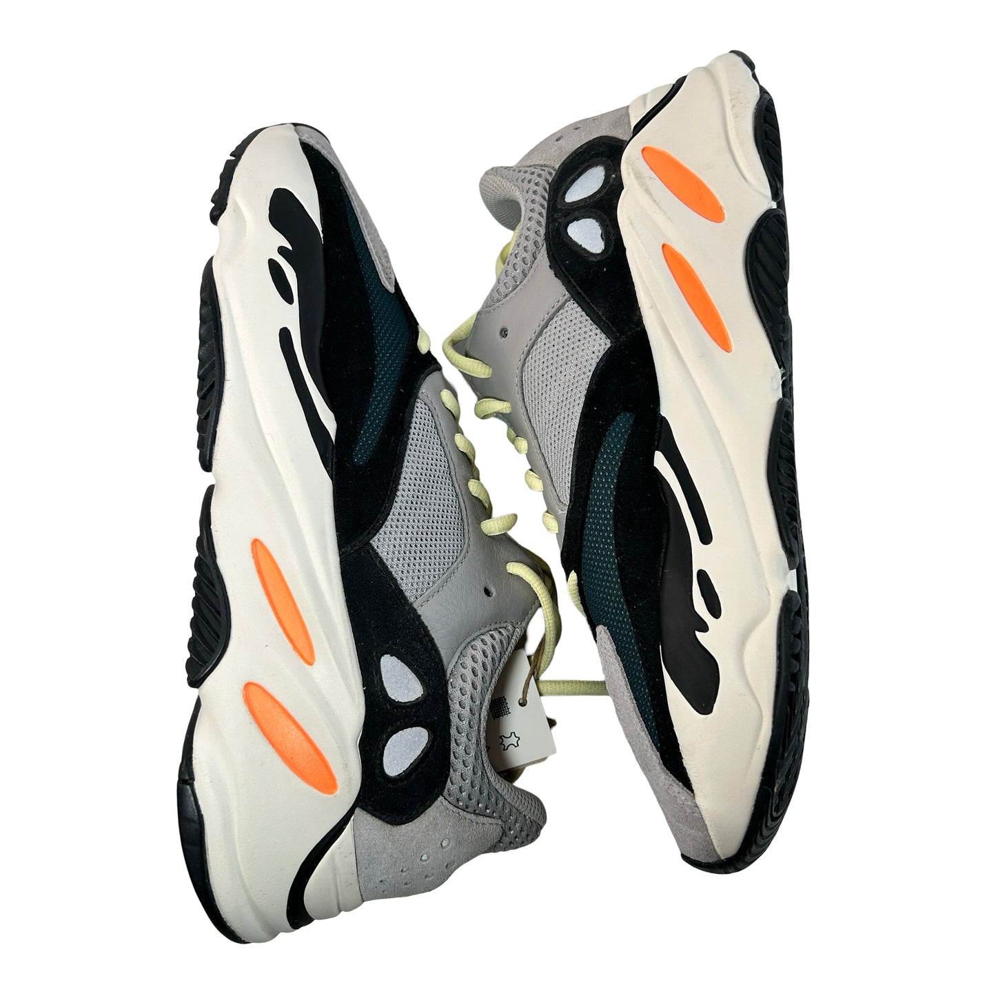 B75571 Yeezy 700 Wave Runner [CONDITIONAL] - 9 M (Discolored Soles)