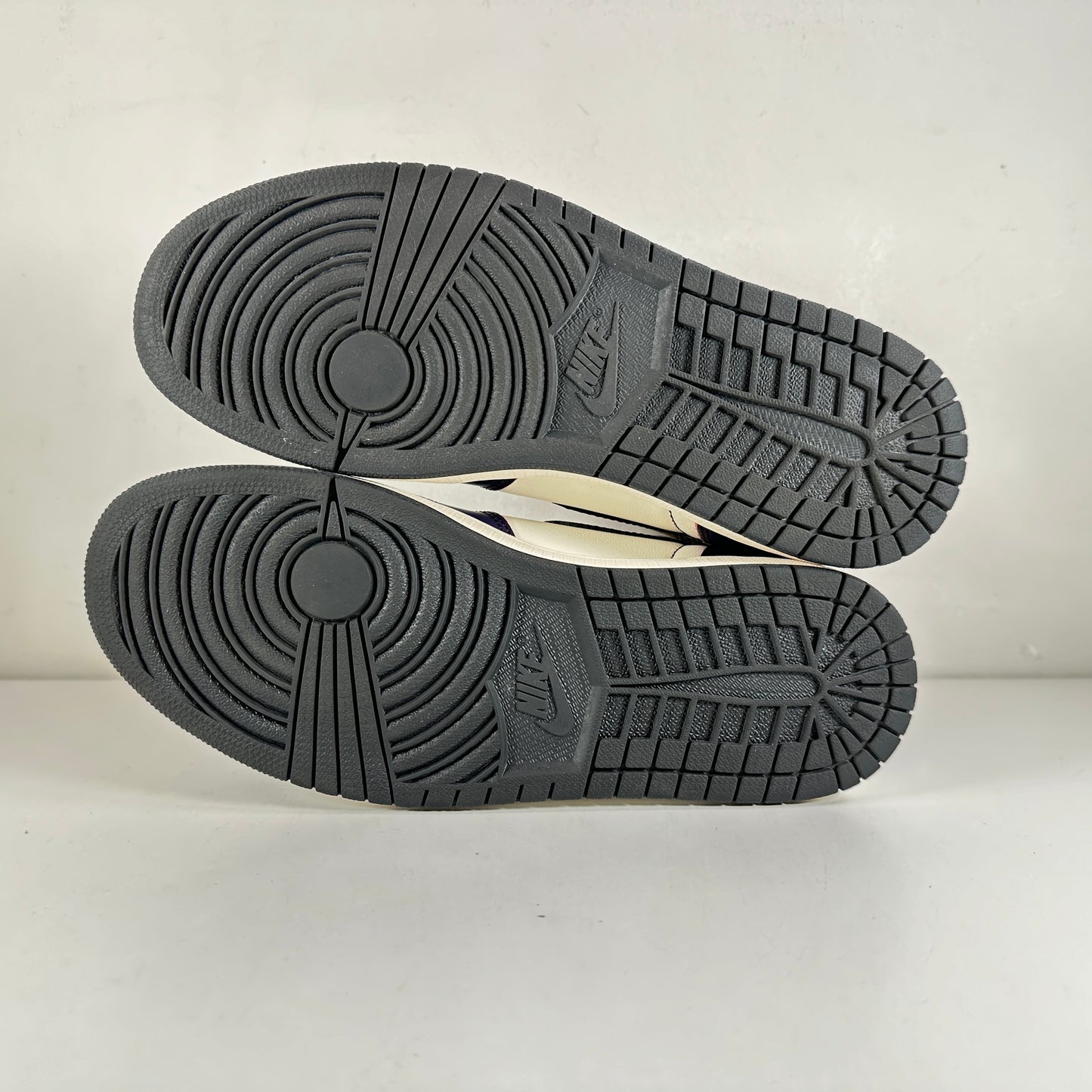 CD6578 507 Jordan 1 SB LA to CHI [USED] - 9 M (Used)