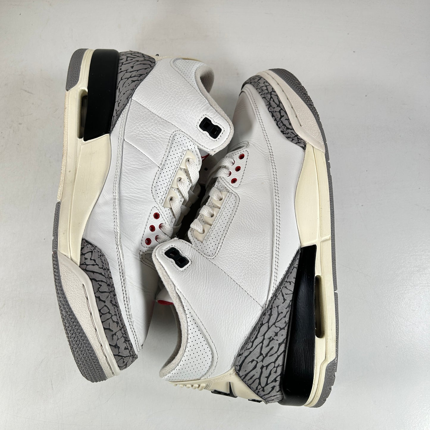 DN3707 100 Jordan 3 Retro White Cement Reimagined [USED] - 10.5 M (Used5)