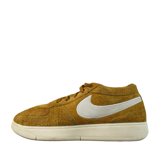 IH0890 700 Nike Book 1 Chevrolet Gold Leaf [USED] - 10.5 M (Used) (No Box)