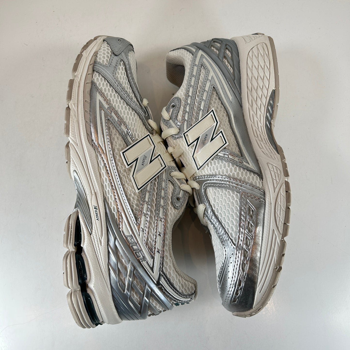M1906REE New Balance 1906R Silver Metallic Sea Salt [USED] - 11.5 M (VNDS)