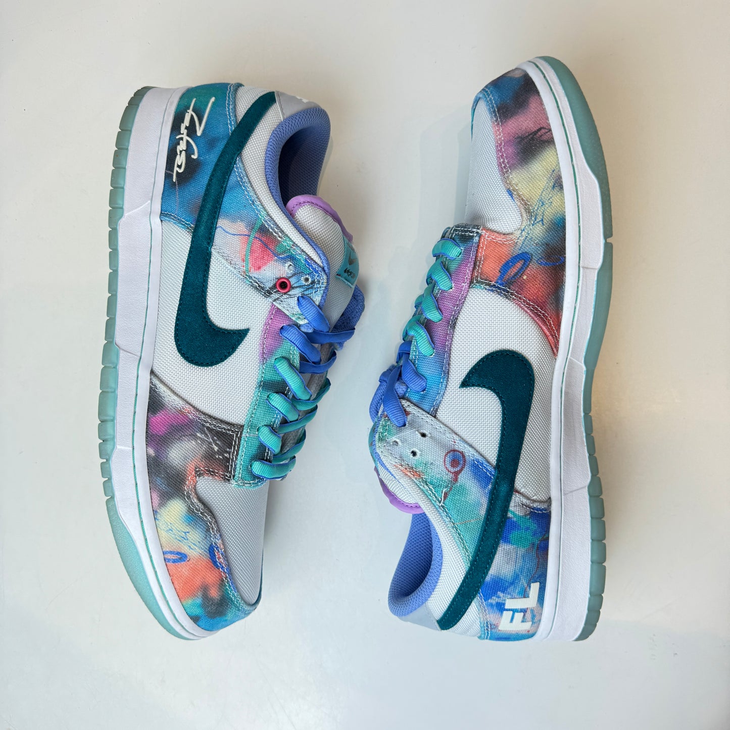 HF6061 400 Nike SB Dunk Low Futura Laboratories Bleached Aqua [USED] - 13 M (Used)
