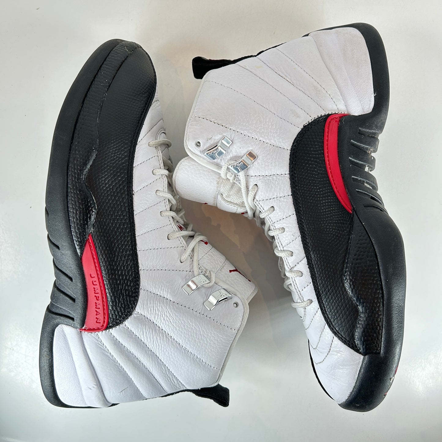 CT8013 162 Air Jordan 12 Red Taxi [USED] - 9.5 M (Used2)