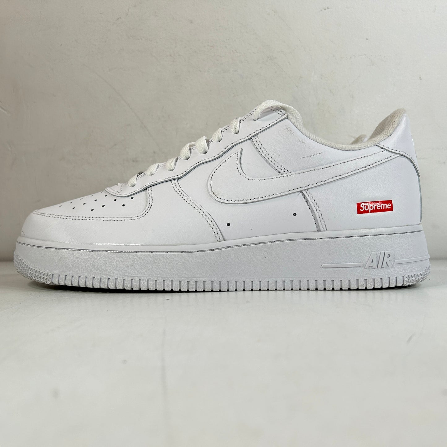 CU9225 100 AF1 Low Supreme White [USED] - 11.5 M (Used)