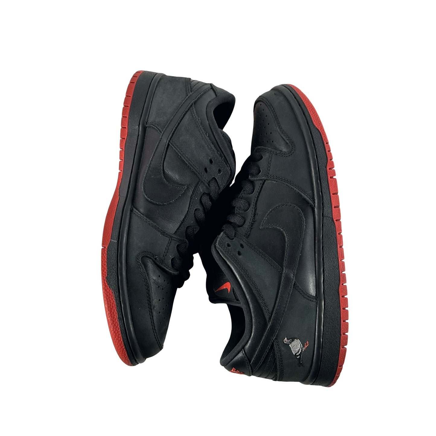 883232 008 Nike SB Dunk Low Black Pigeon [USED] - 8.5 M (Used)
