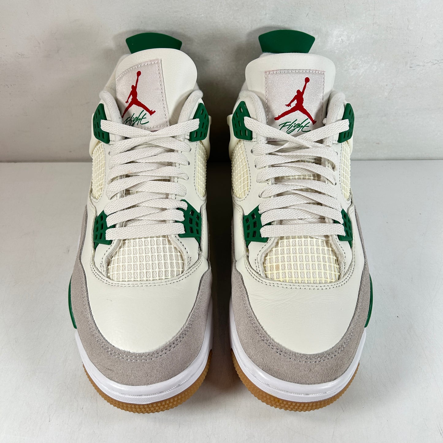 DR5415 103 Jordan 4 Retro SB Pine Green [USED] - 9 M (Used4)