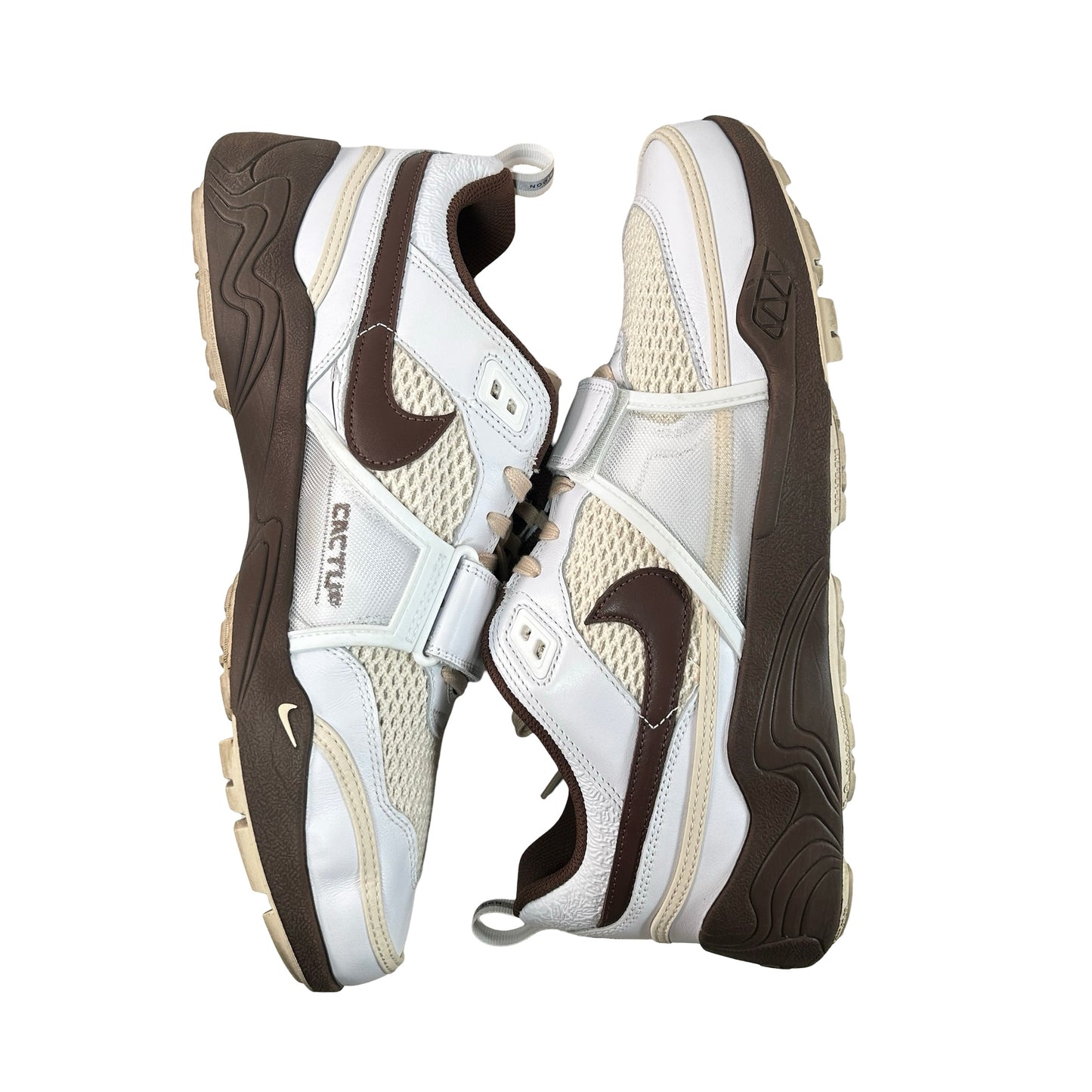 HQ3073 100 Nike Zoom Field Jaxx Travis Scott Light Chocolate [USED] - 14 M (Used)