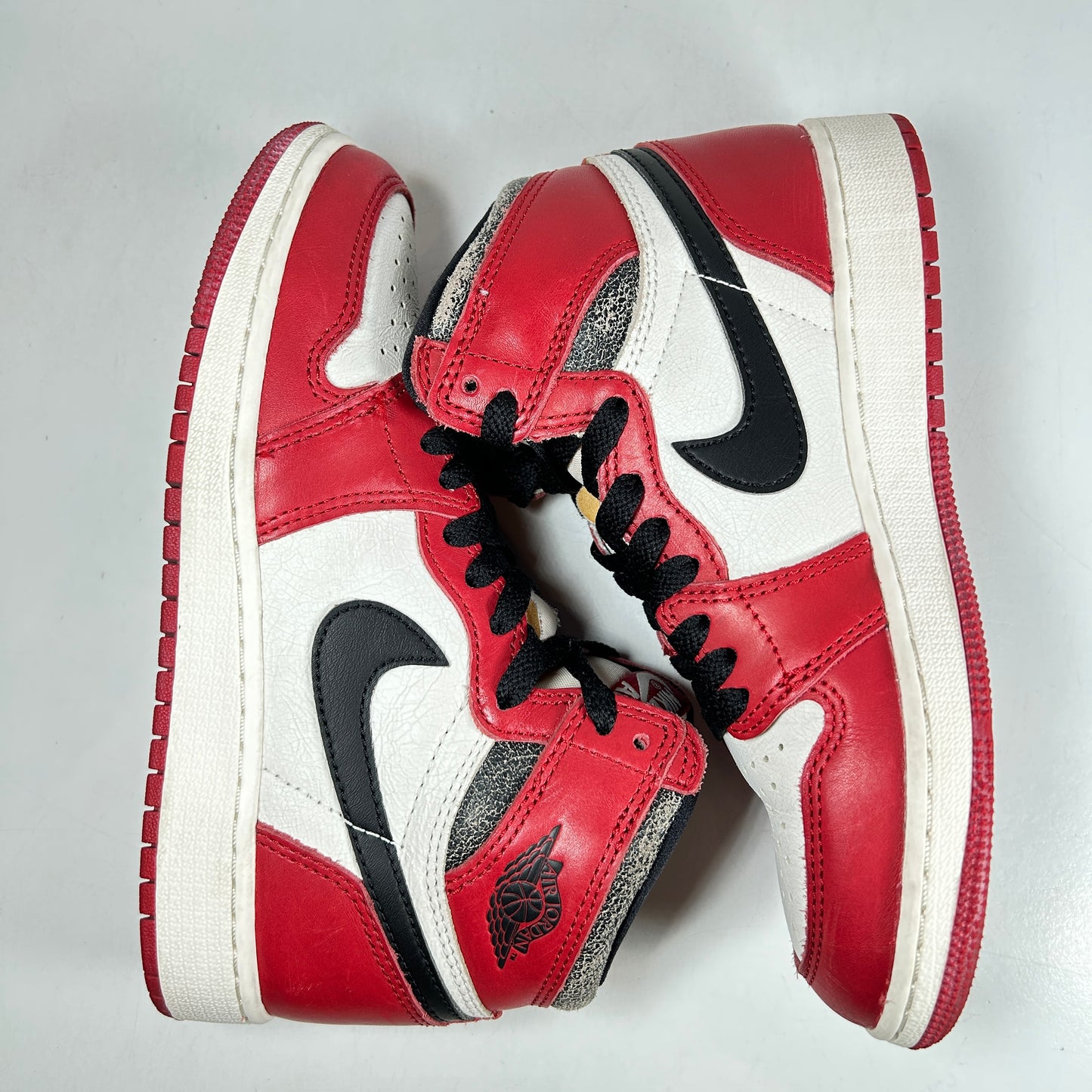 FD1437 612 Jordan 1 Retro High OG Chicago Lost and Found GS [USED] - 3.5 Y (Used)