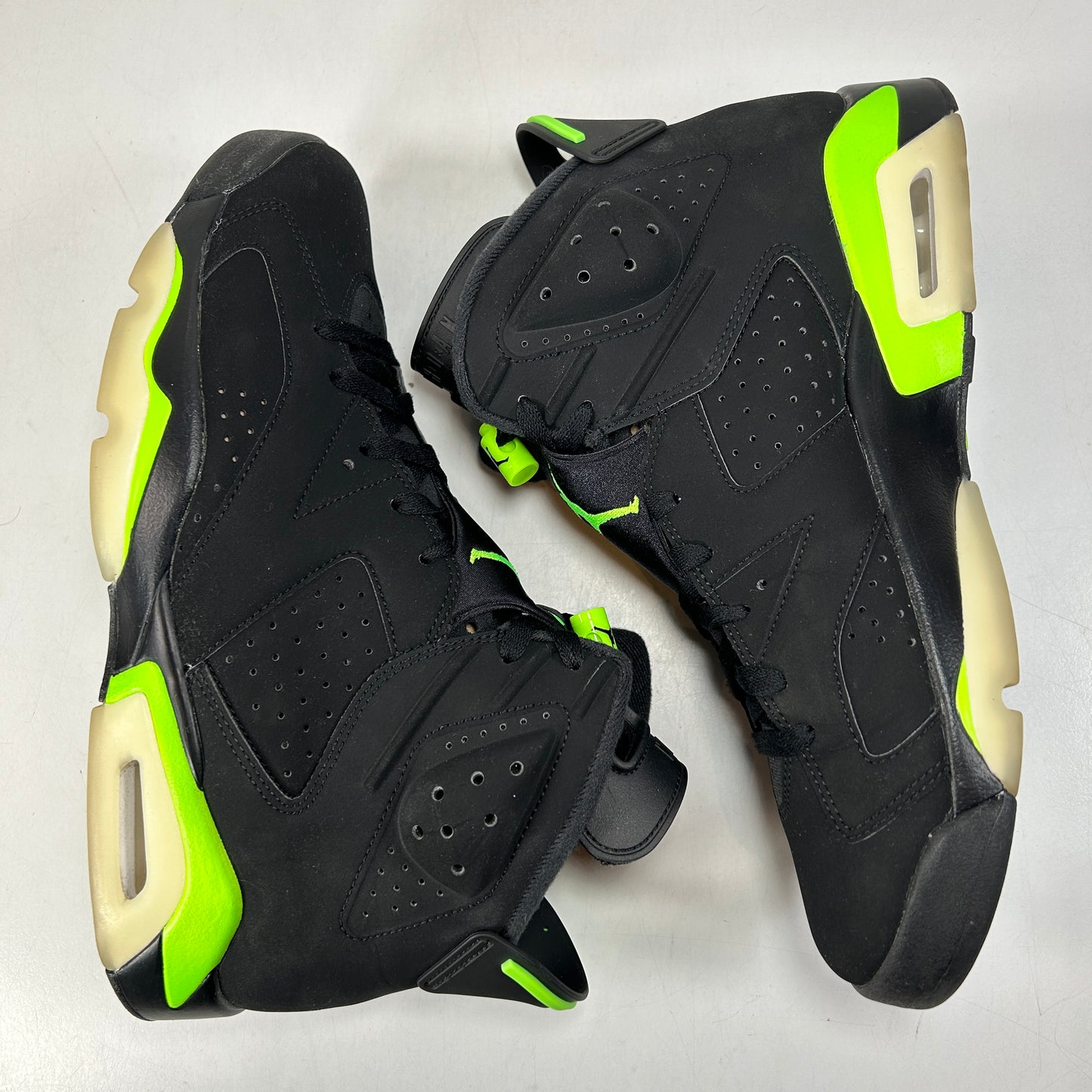 CT8529 003 Jordan 6 Retro Electric Green [USED] - 11 M (Used)