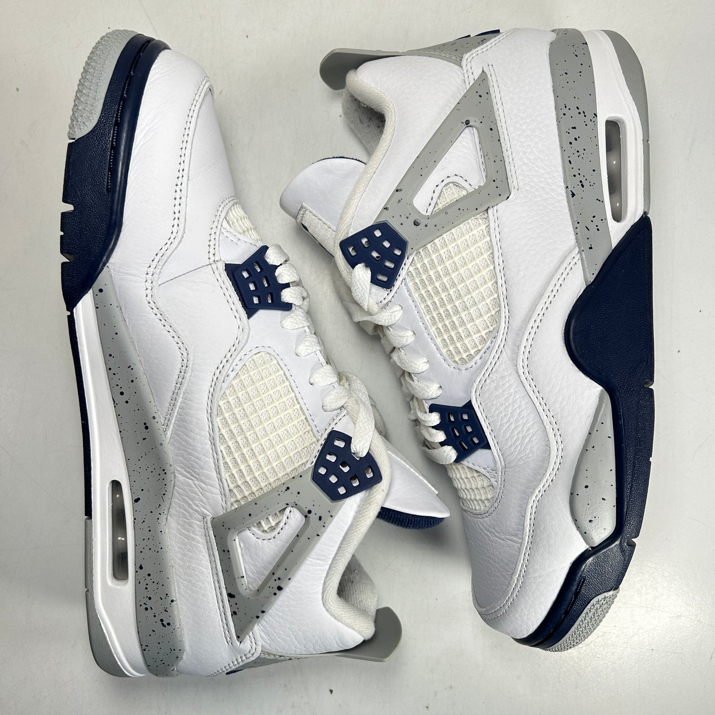 DH6927 140 Jordan 4 Retro Midnight Navy [USED] - 9 M (Used2)