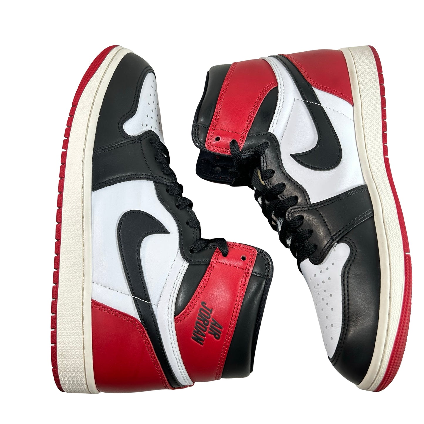 DZ5485 106 Jordan 1 Retro High OG Black Toe Reimagined [USED] - 10 M (Used15)