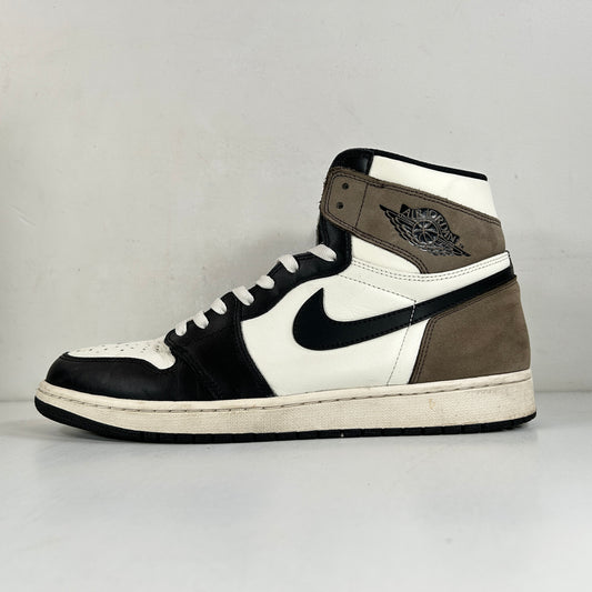 555088 105 Jordan 1 Mocha [USED] - 14 M (Used2)