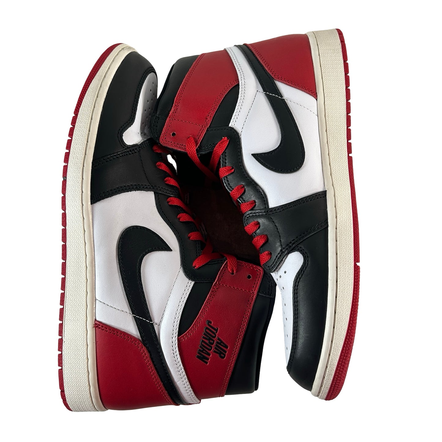 DZ5485 106 Jordan 1 Retro High OG Black Toe Reimagined [USED] - 14 (Used)