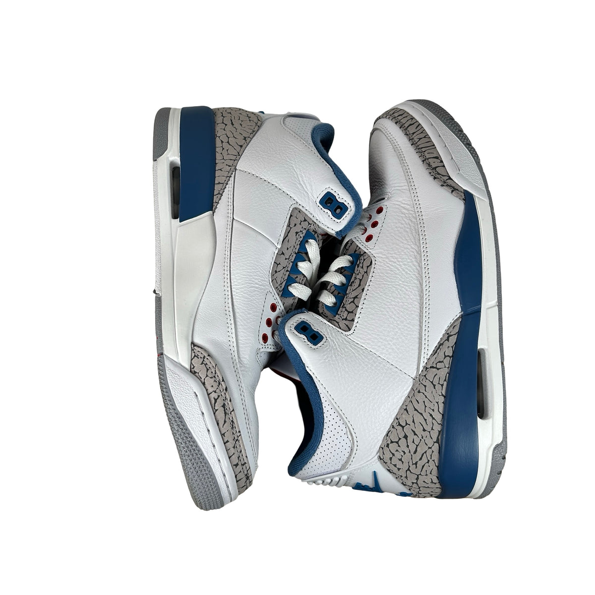 IF4396 104 Air Jordan 3 Retro True Blue (2026) [USED] - 8 M (Used5)