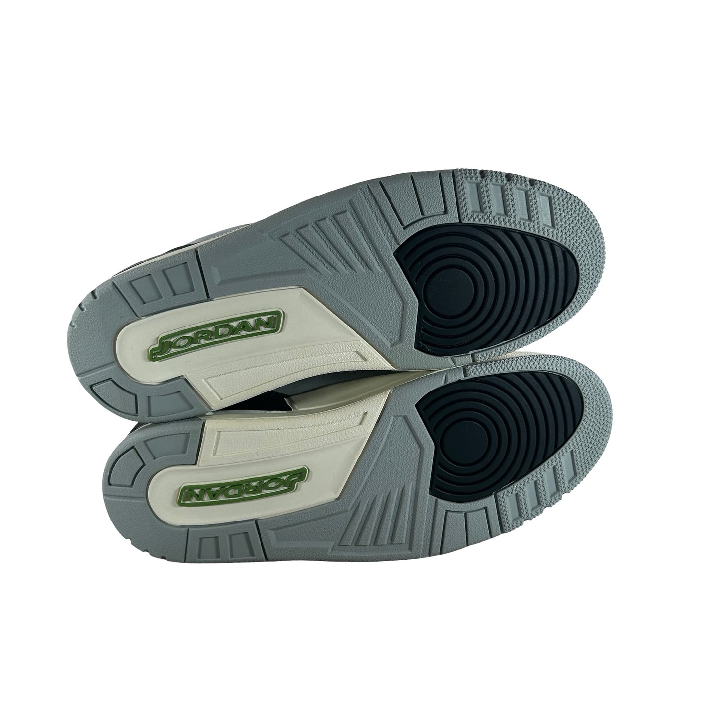 136064 006 Jordan 3 Retro Chlorophyll - 11.5 M (Yellowing)