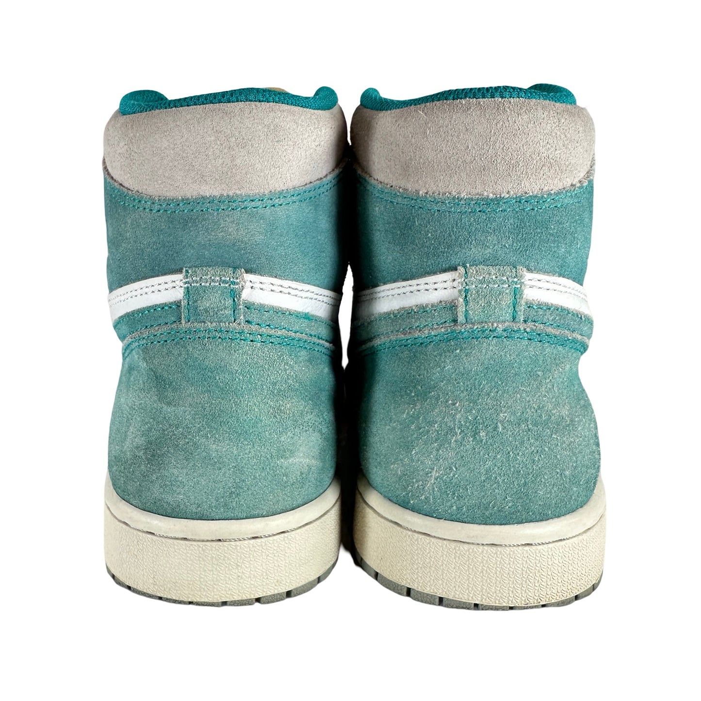 555088 311 Jordan 1 Retro High Turbo Green [USED] - 10.5 M (Used)