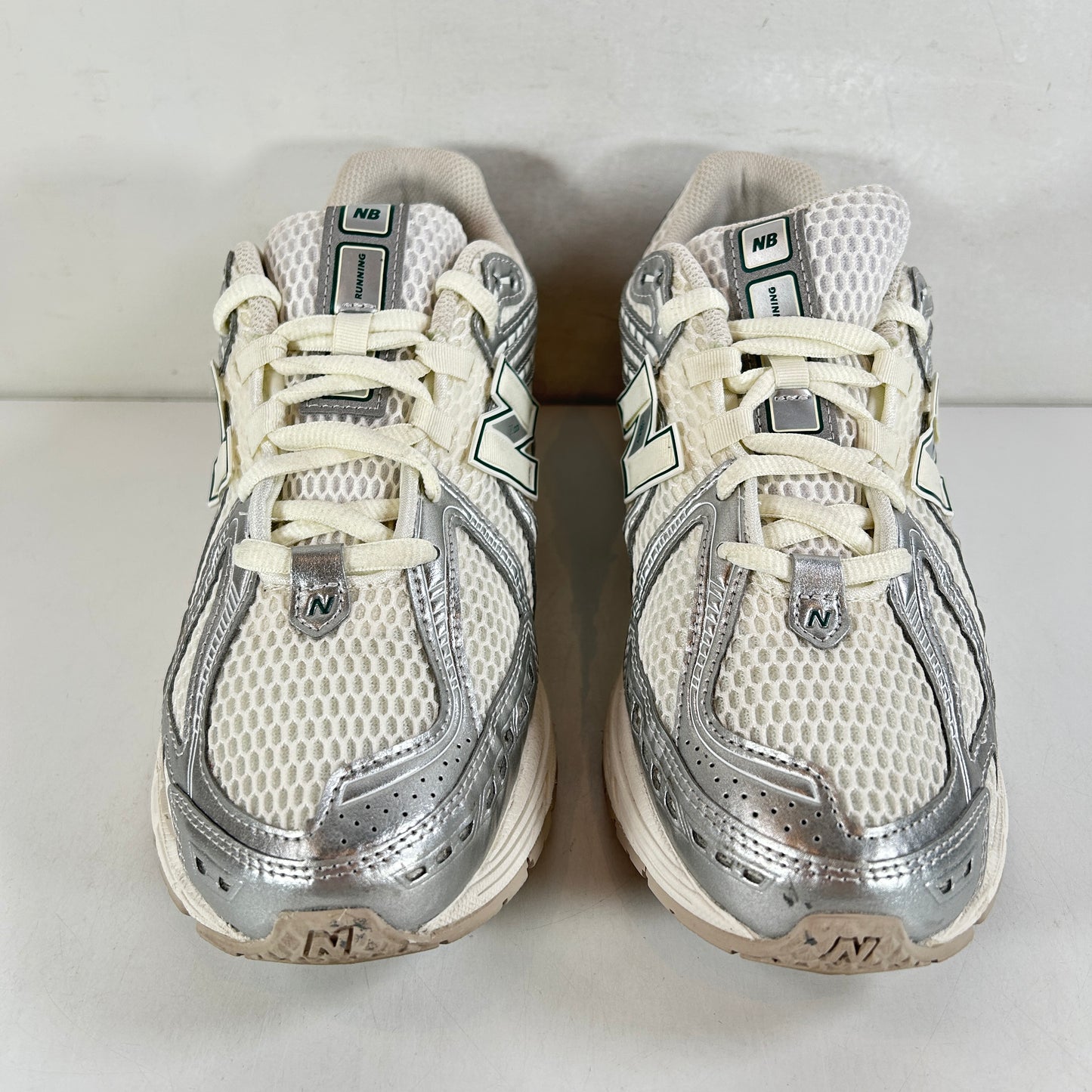 M1906REE New Balance 1906R Silver Metallic Sea Salt [USED] - 9.5 M (Used)