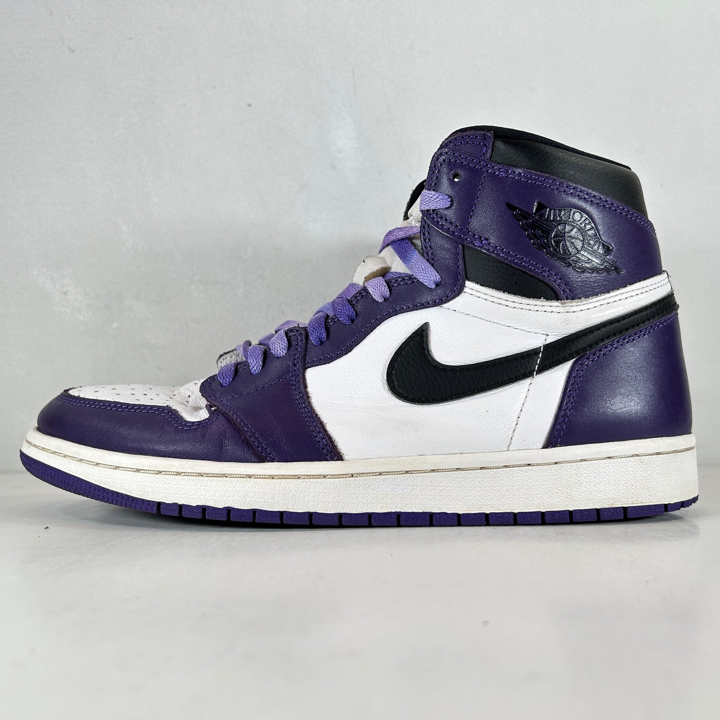 555088 500 Jordan 1 Court Purple [USED] - 10.5 M (Used) (No Box)