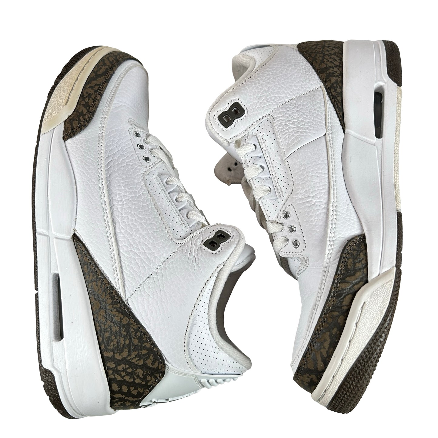 136064 122 Jordan 3 Moca