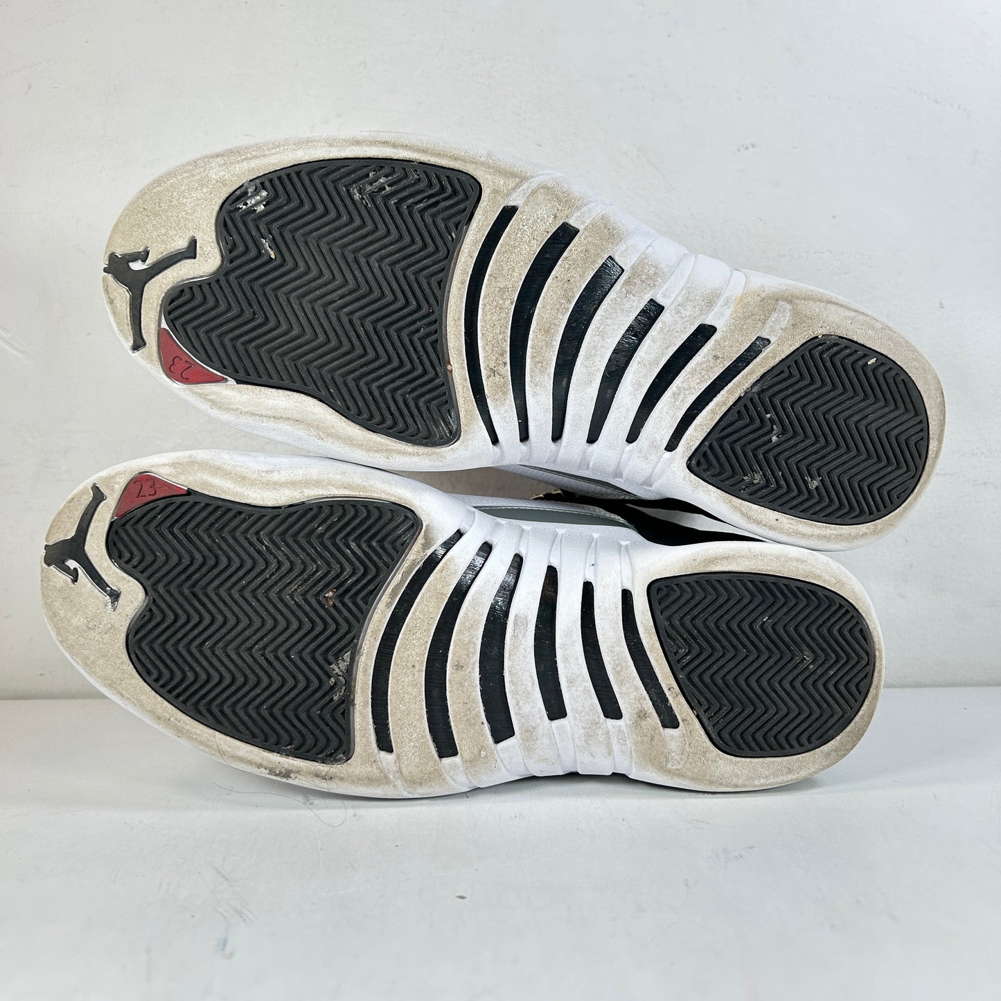 CT8013 006 Jordan 12 Retro Playoffs (2022) [USED] - 11 M (Used)