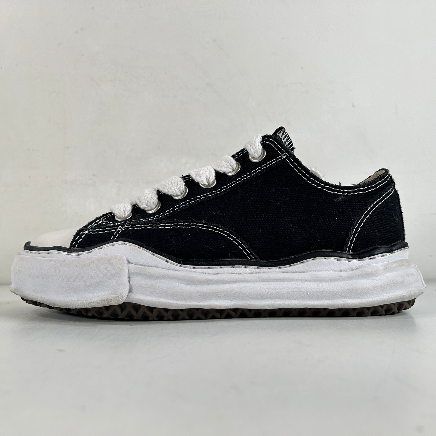 A05FW702 Maison Mihara Yasuhiro Hank OG Sole Canvas Low Black [USED] - 6.5 M (Used)