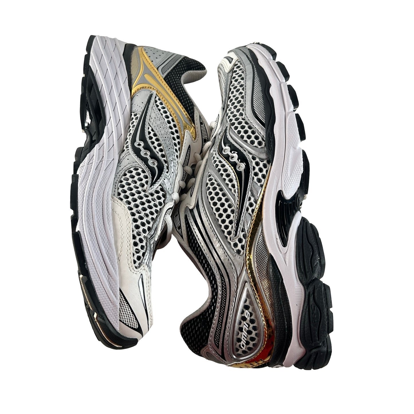 S70739 9 Saucony ProGrid Omni 9 Silver Gold [USED] - 8.5 M (Used)